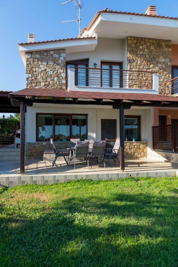 Villa Kristin 2 - 2Min Walk To Great Sandy, Shallow Beach Nikiti  Zewnętrze zdjęcie